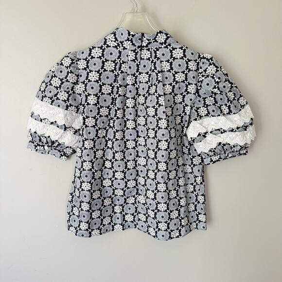 Hyacinth House Navy Blue White Floral Gigi Blouse XS Lace Trim Puff Sleeve New - Picture 4 of 6